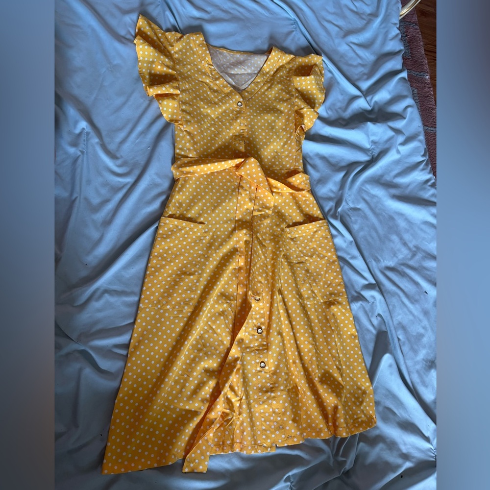 Retro Flutter Sleeve Polka Dot Shirtwaist Dress